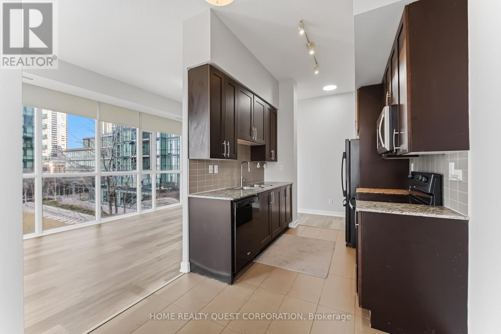 606 - 4065 Brickstone Mews, Mississauga, Ontario  L5B 0G3 - Photo 12 - W12899012