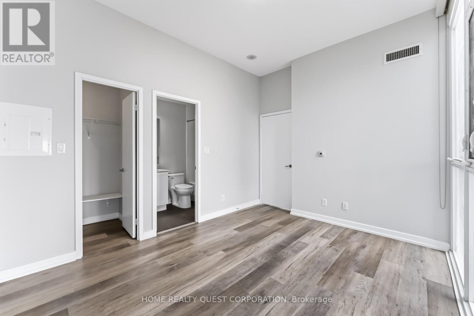 606 - 4065 Brickstone Mews, Mississauga, Ontario  L5B 0G3 - Photo 19 - W12899012