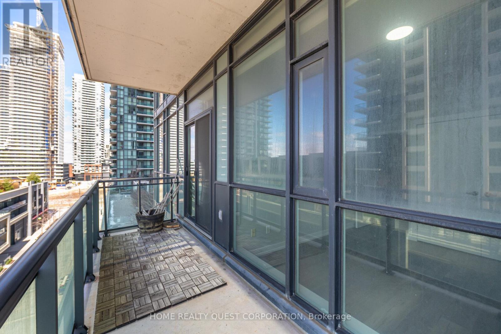 606 - 4065 Brickstone Mews, Mississauga, Ontario  L5B 0G3 - Photo 28 - W12899012