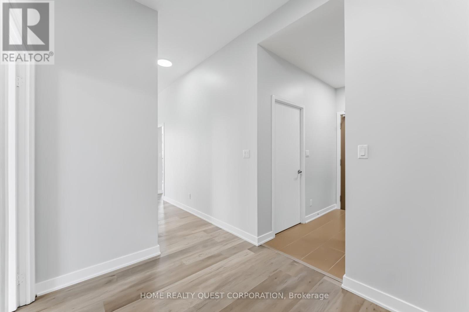 606 - 4065 Brickstone Mews, Mississauga, Ontario  L5B 0G3 - Photo 7 - W12899012