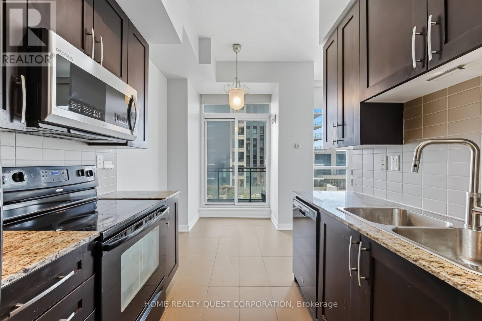 606 - 4065 Brickstone Mews, Mississauga, Ontario  L5B 0G3 - Photo 8 - W12899012