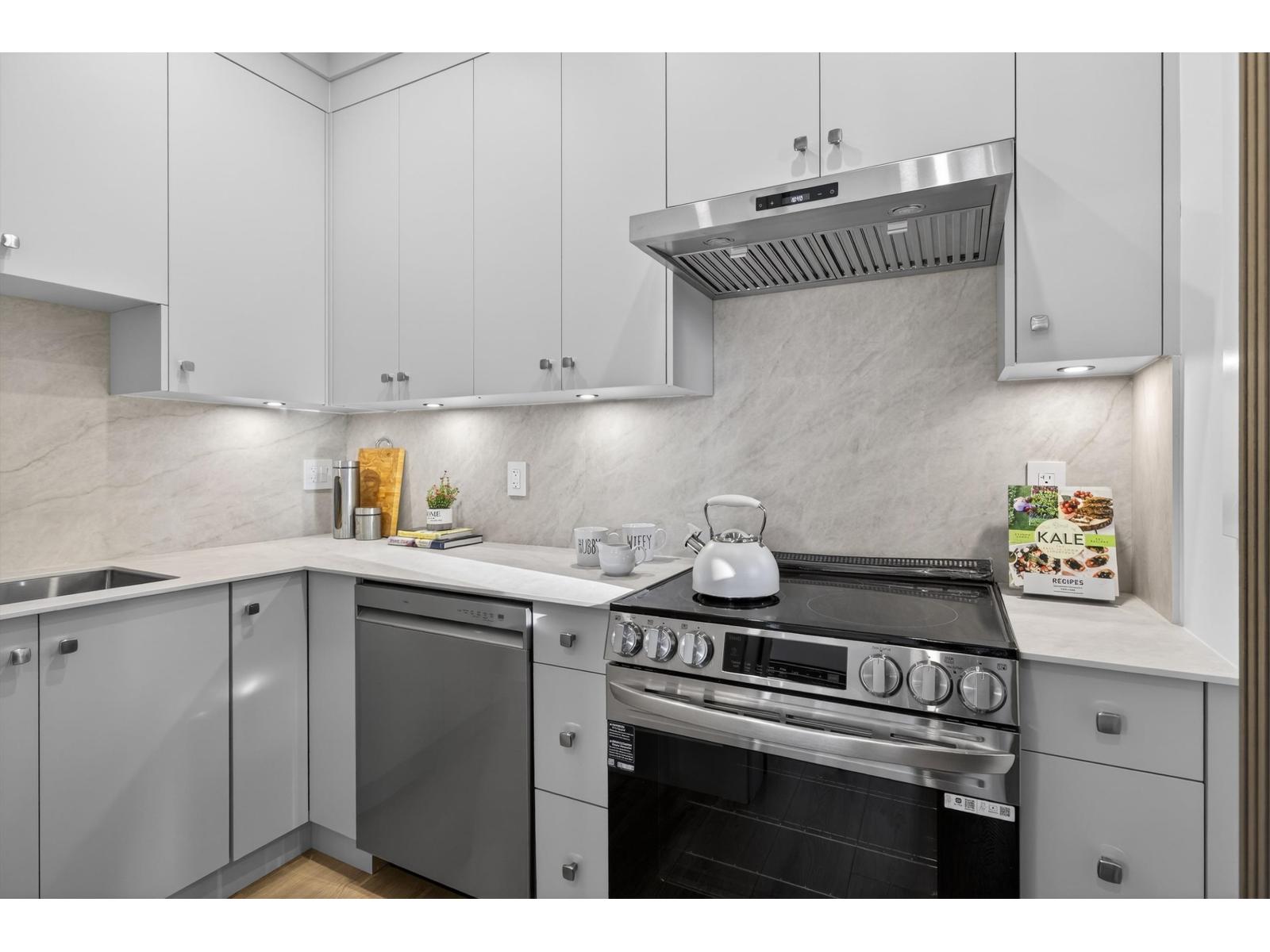 7806 Wiltshire Boulevard, Delta, British Columbia  V4C 4B3 - Photo 8 - R3101469