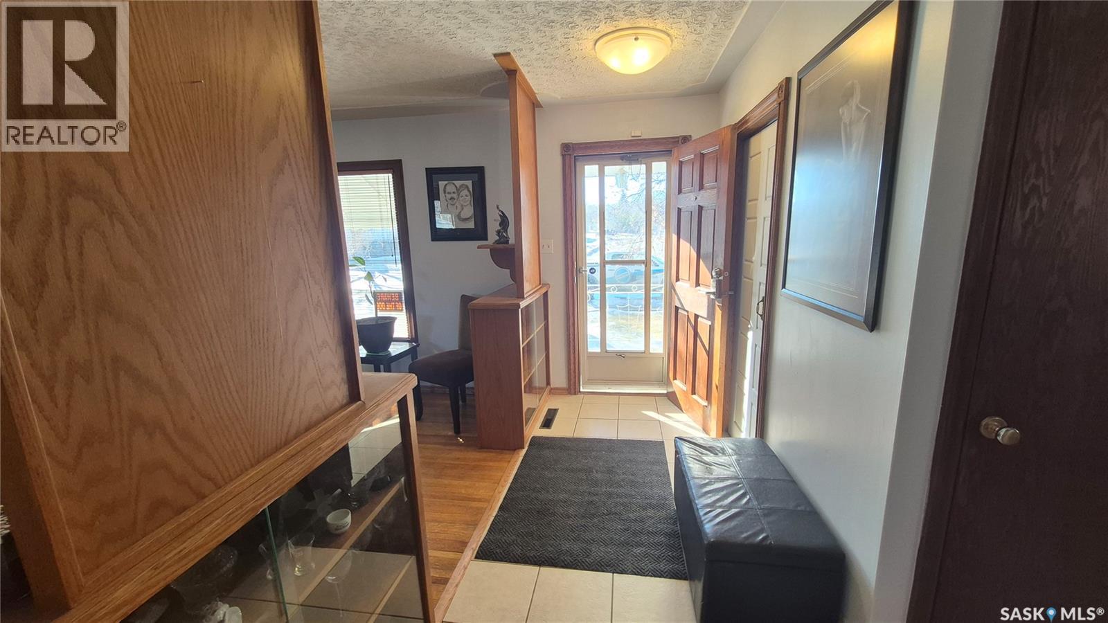 849 Mcintosh Street, Regina, Saskatchewan  S4T 5B5 - Photo 5 - SK030721