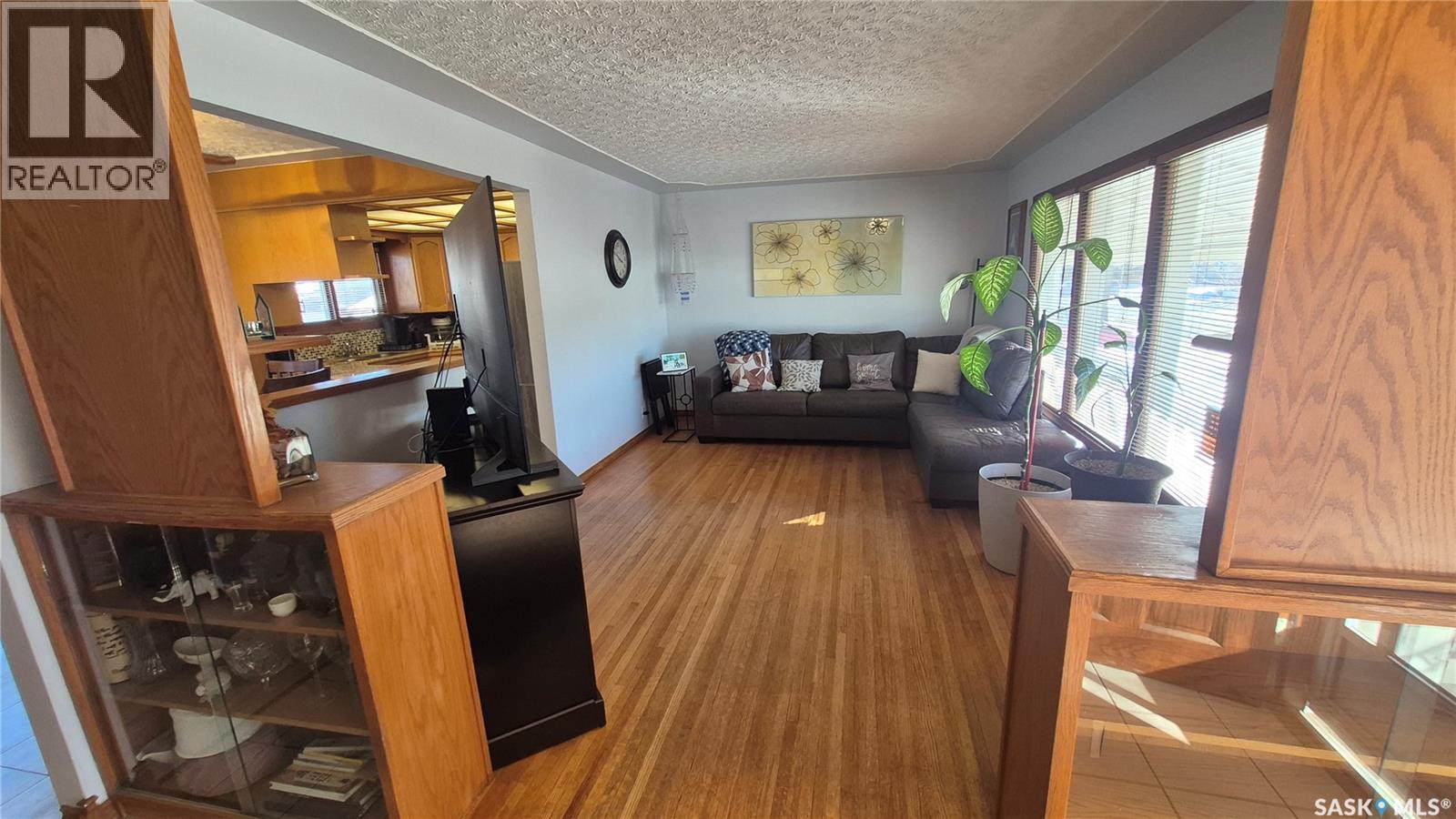 849 Mcintosh Street, Regina, Saskatchewan  S4T 5B5 - Photo 6 - SK030721