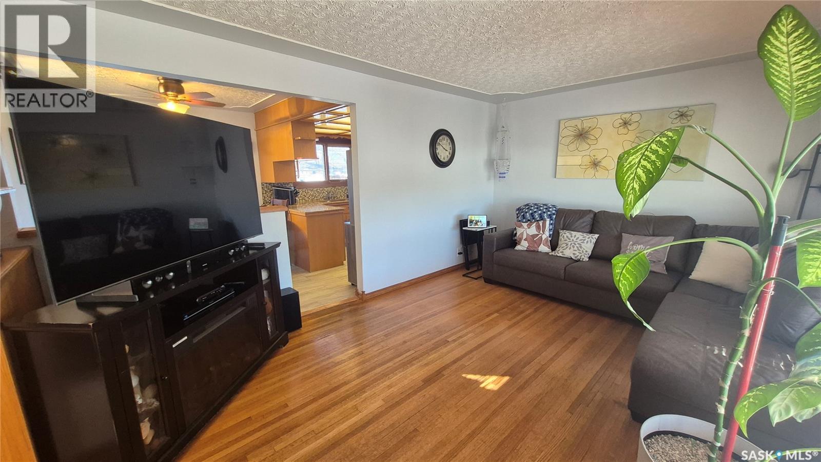 849 Mcintosh Street, Regina, Saskatchewan  S4T 5B5 - Photo 7 - SK030721