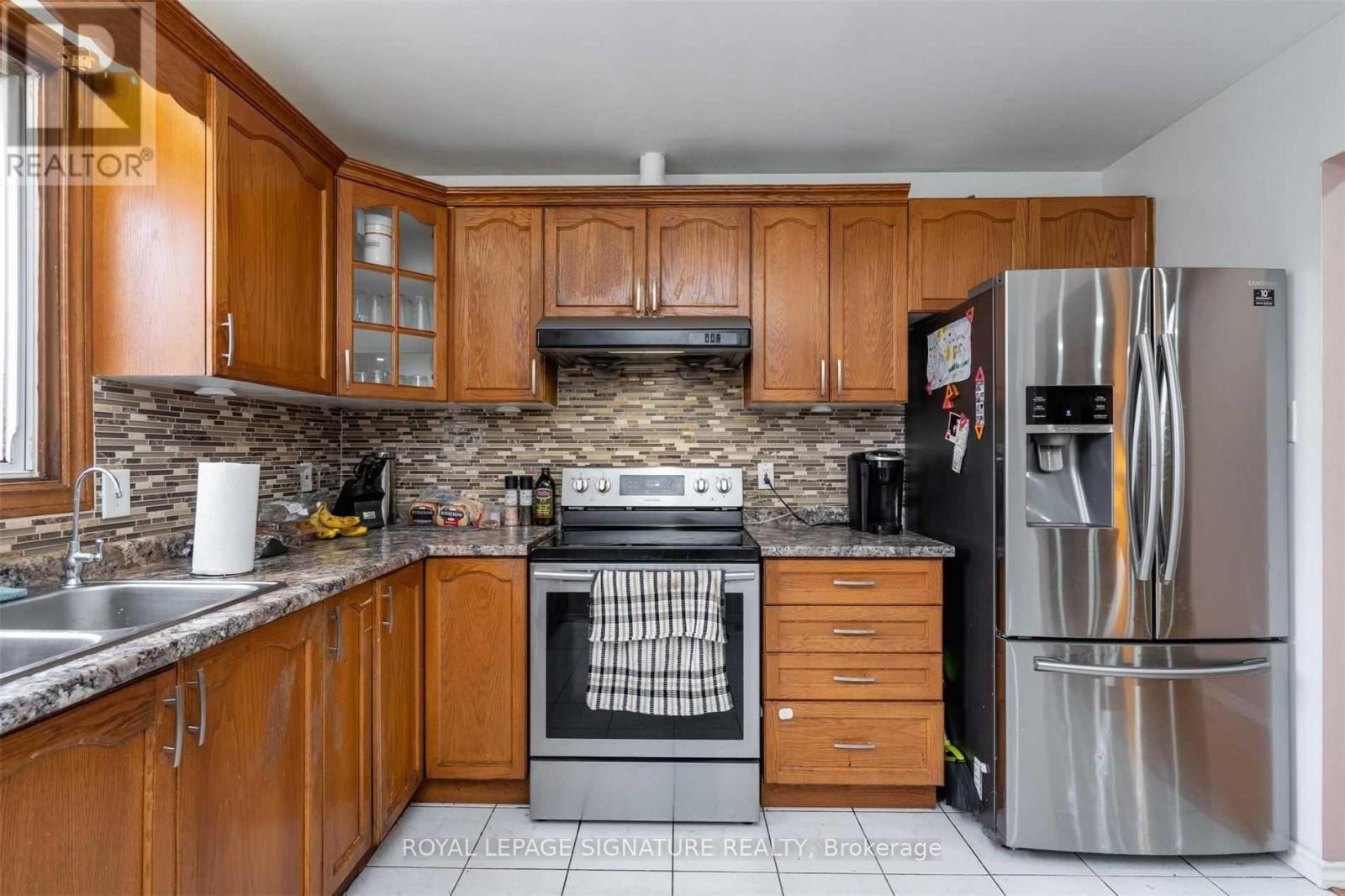 Upper - 52 Buchanan Crescent, Brantford, Ontario  N3P 2A6 - Photo 12 - X12898774