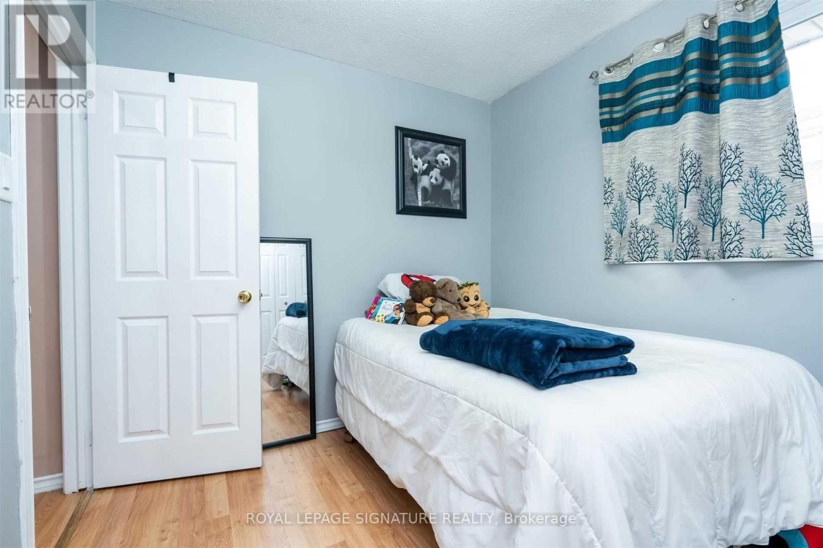 Upper - 52 Buchanan Crescent, Brantford, Ontario  N3P 2A6 - Photo 17 - X12898774