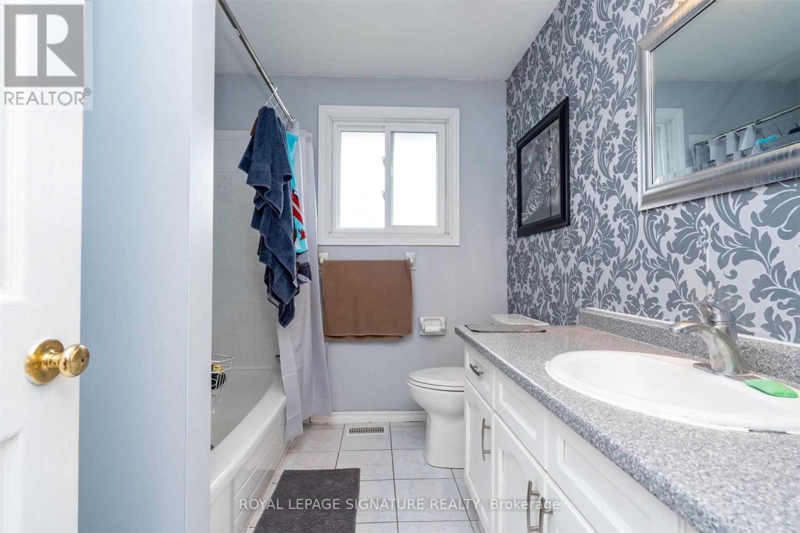 Upper - 52 Buchanan Crescent, Brantford, Ontario  N3P 2A6 - Photo 18 - X12898774