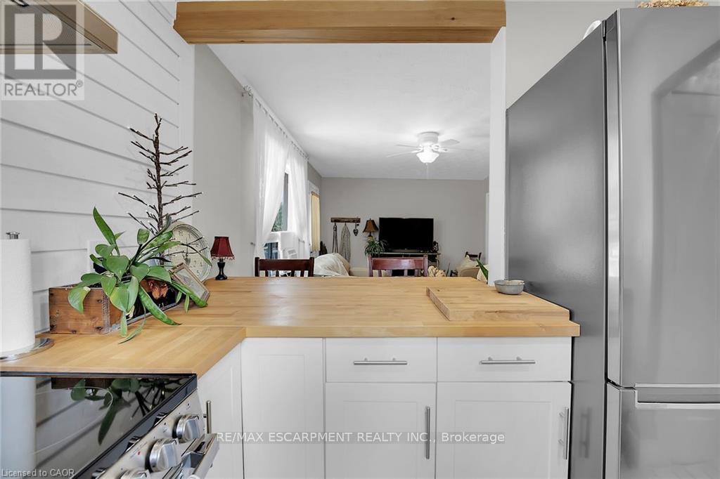 4 Nanticoke Valley Road, Haldimand (Nanticoke), Ontario  N0A 1L0 - Photo 11 - X12898808