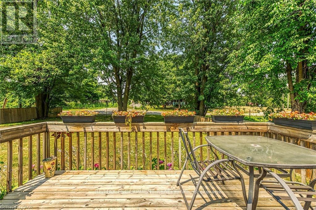 4 Nanticoke Valley Road, Haldimand (Nanticoke), Ontario  N0A 1L0 - Photo 6 - X12898808