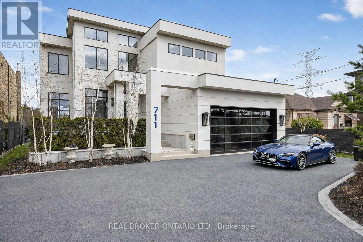 711 BEACH BOULEVARD, Hamilton, Ontario