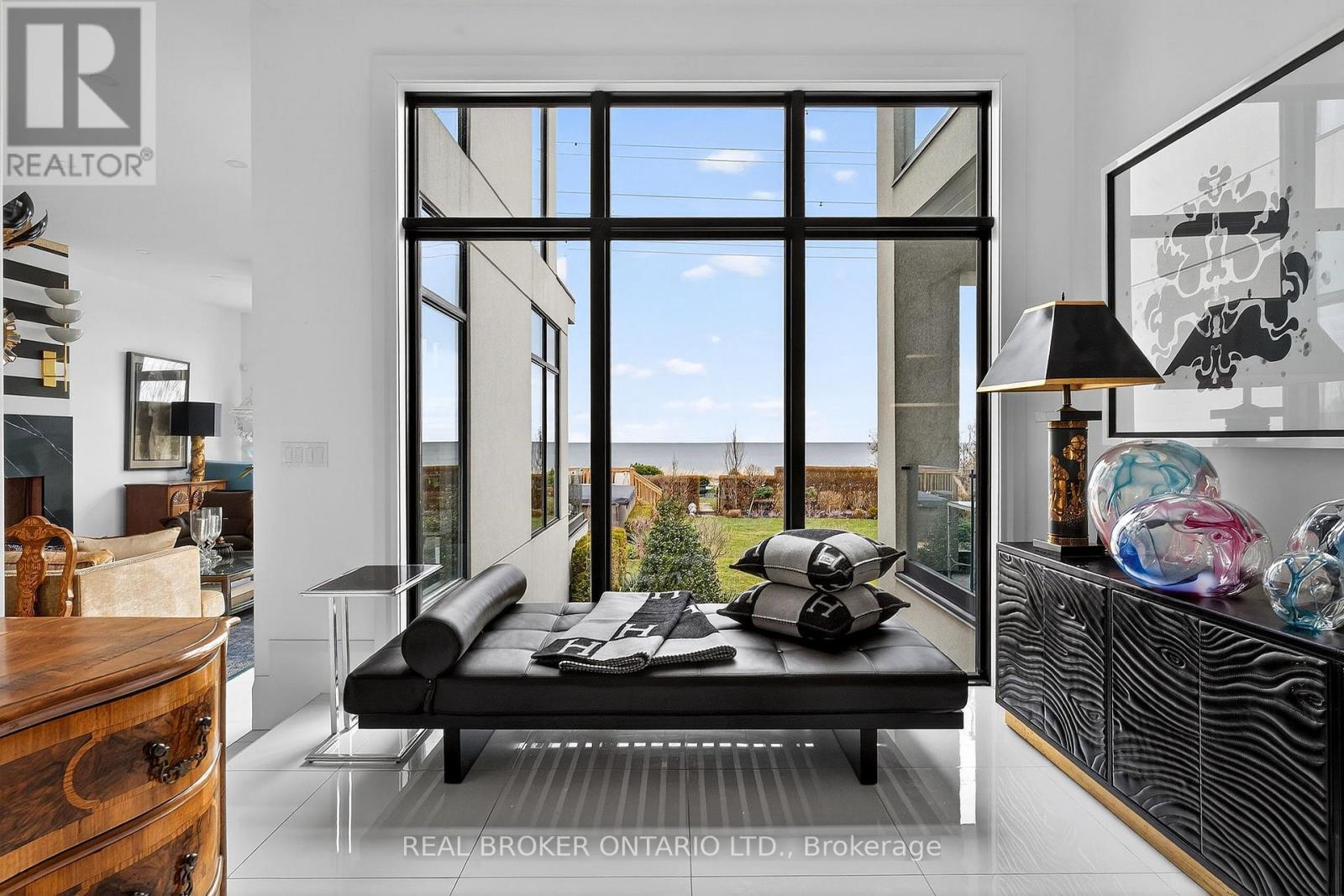 711 Beach Boulevard, Hamilton (Hamilton Beach), Ontario  L8H 6Y5 - Photo 16 - X12898970