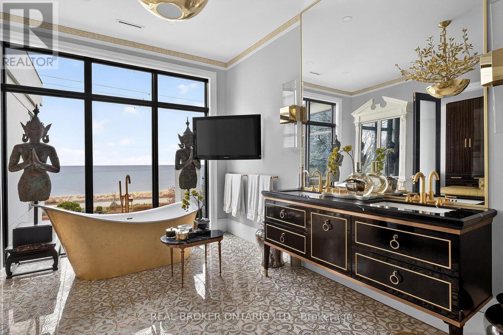 711 Beach Boulevard, Hamilton (Hamilton Beach), Ontario  L8H 6Y5 - Photo 28 - X12898970