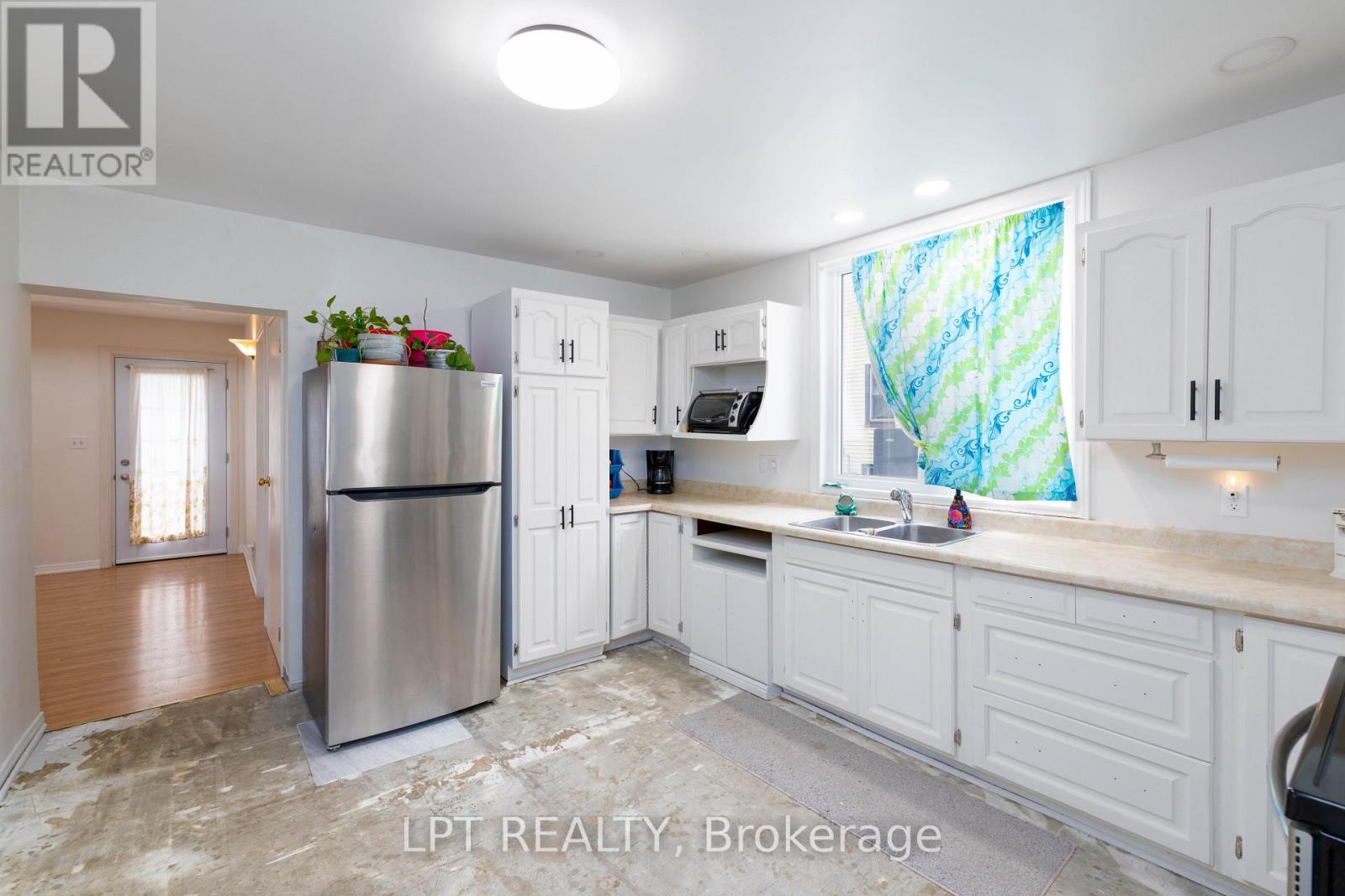 Tupperville - 19 John Park Line, Chatham-Kent, Ontario  N0P 2M0 - Photo 14 - X12898976