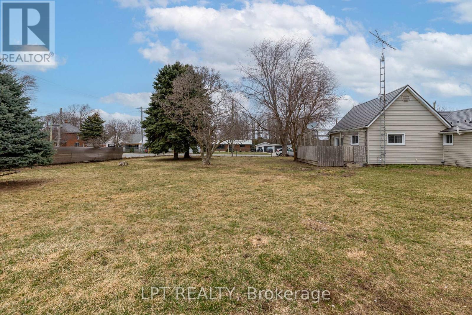 Tupperville - 19 John Park Line, Chatham-Kent, Ontario  N0P 2M0 - Photo 27 - X12898976