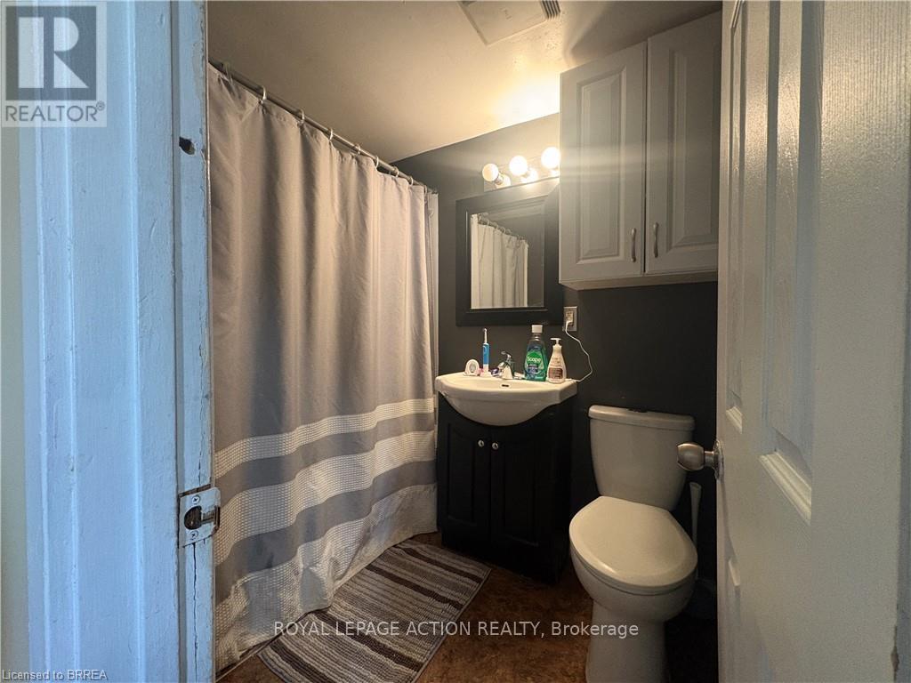 13 Sheridan Street, Brantford, Ontario  N3T 2P7 - Photo 10 - X12898984