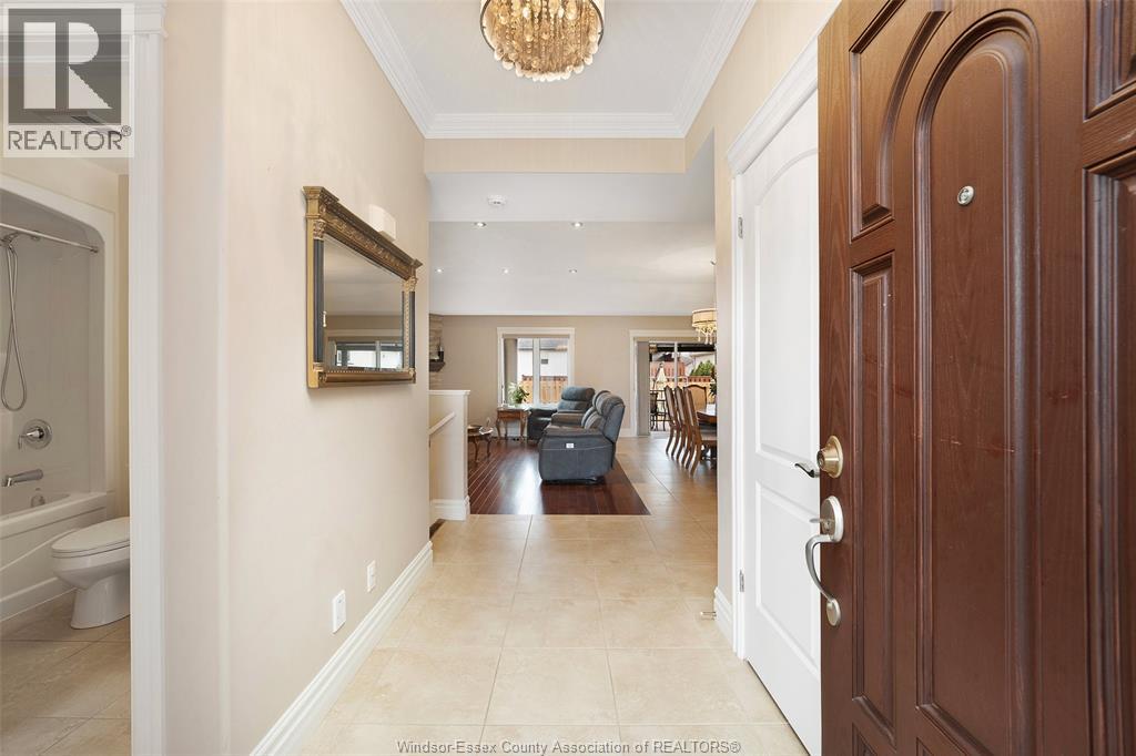 449 Rene Dr, Lasalle, Ontario  N9J 3R3 - Photo 4 - 26005690