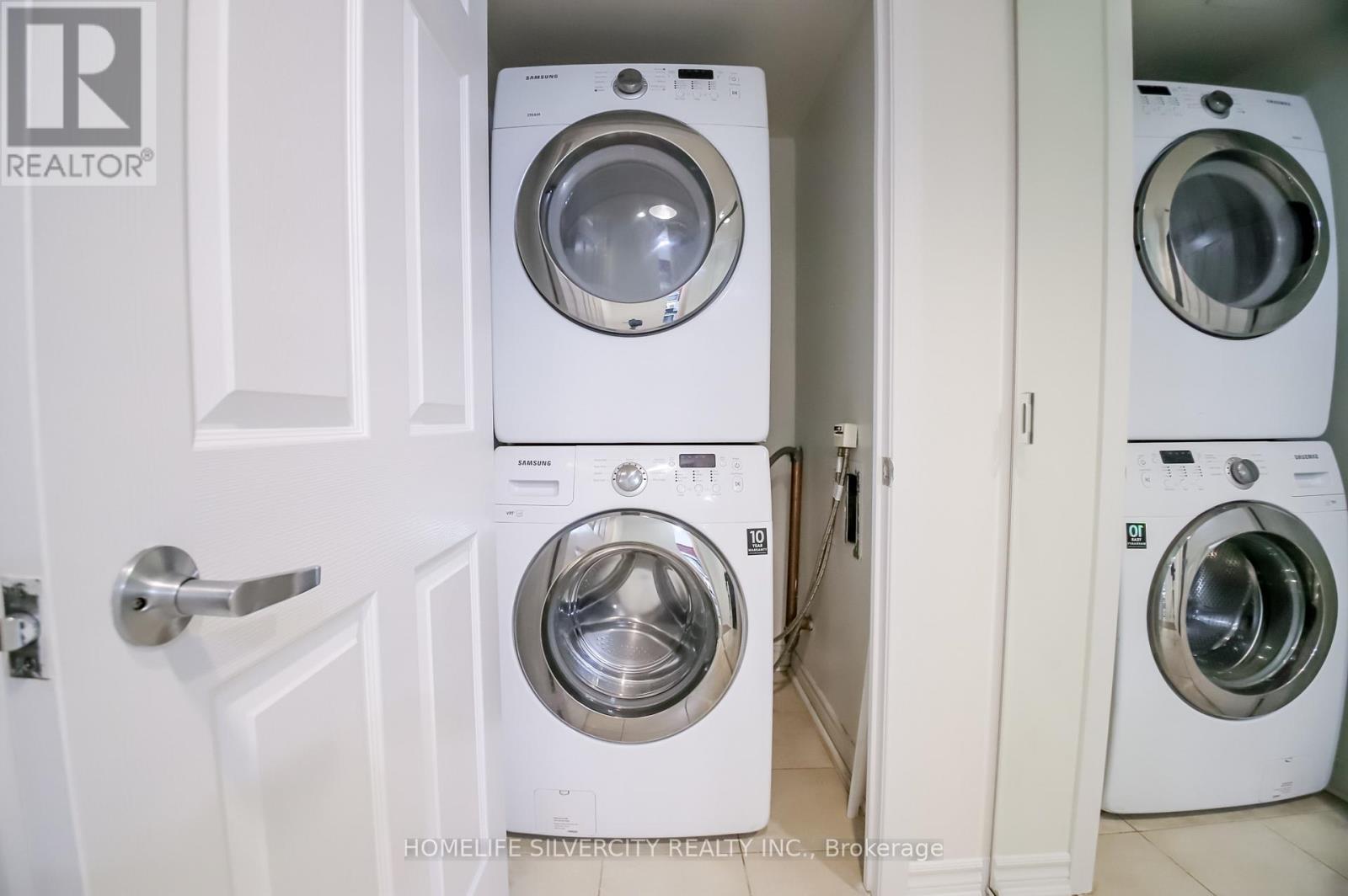 2704 - 388 Prince Of Wales Drive, Mississauga, Ontario  L5B 0A1 - Photo 27 - W12889100