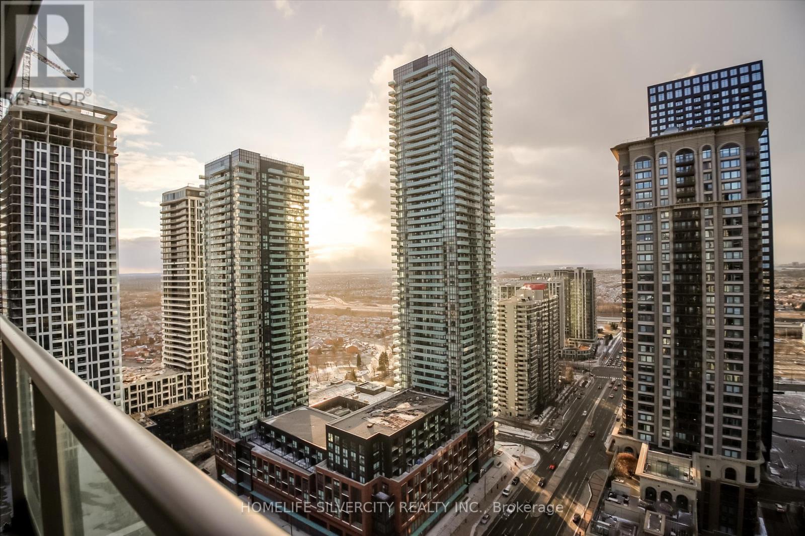 2704 - 388 Prince Of Wales Drive, Mississauga, Ontario  L5B 0A1 - Photo 13 - W12889100