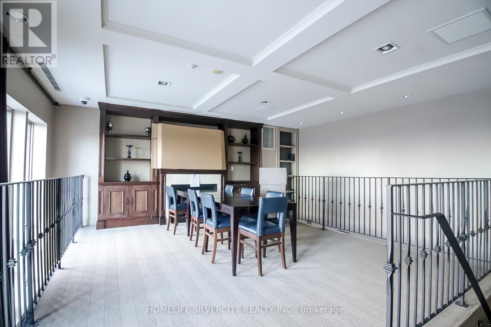 2704 - 388 Prince Of Wales Drive, Mississauga, Ontario  L5B 0A1 - Photo 20 - W12889100