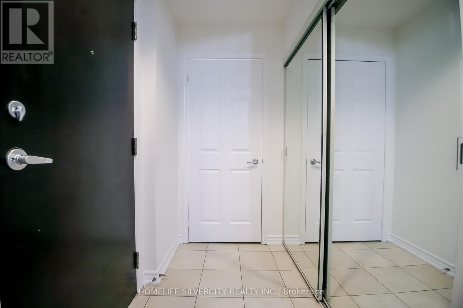 2704 - 388 Prince Of Wales Drive, Mississauga, Ontario  L5B 0A1 - Photo 26 - W12889100