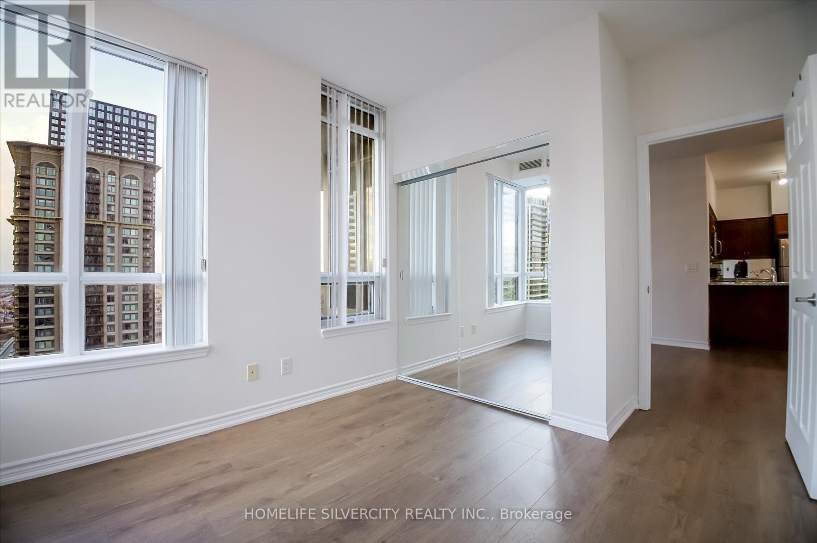 2704 - 388 Prince Of Wales Drive, Mississauga, Ontario  L5B 0A1 - Photo 6 - W12889100