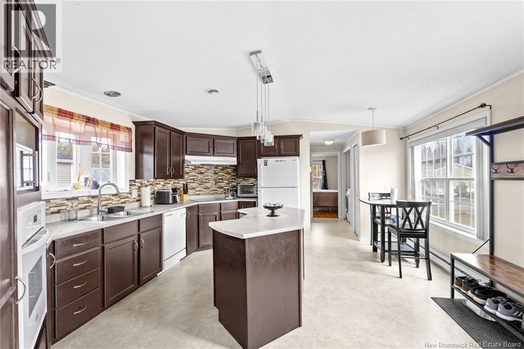 86 Glenmar Drive, Fredericton, New Brunswick  E3G 0S3 - Photo 5 - NB135405