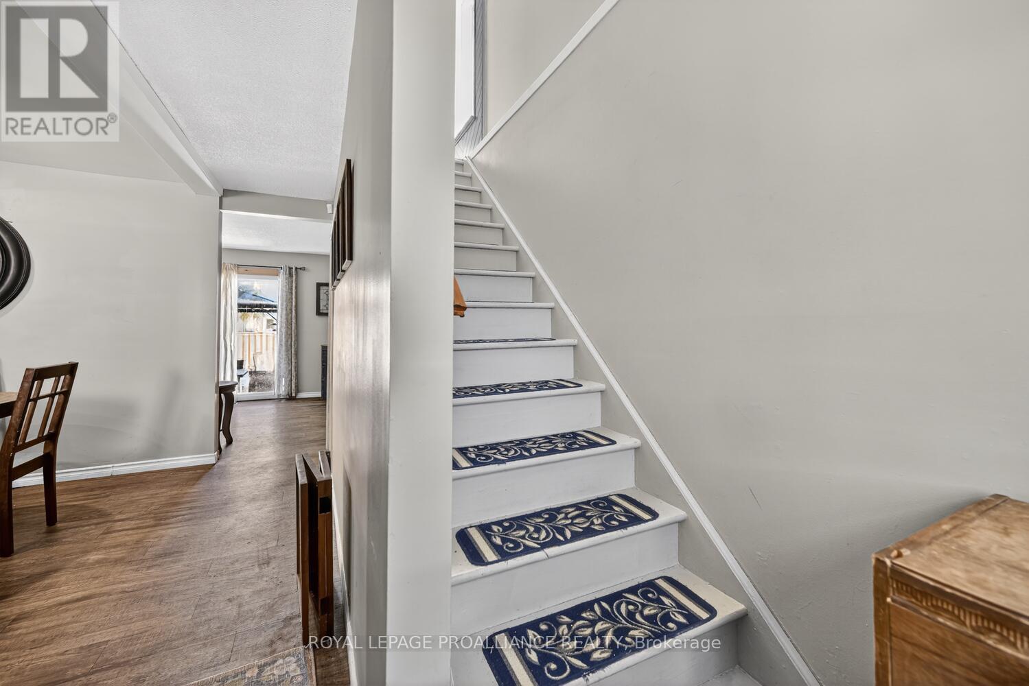 924 Mackenzie Road, Prescott, Ontario  K0E 1T0 - Photo 3 - X12899154