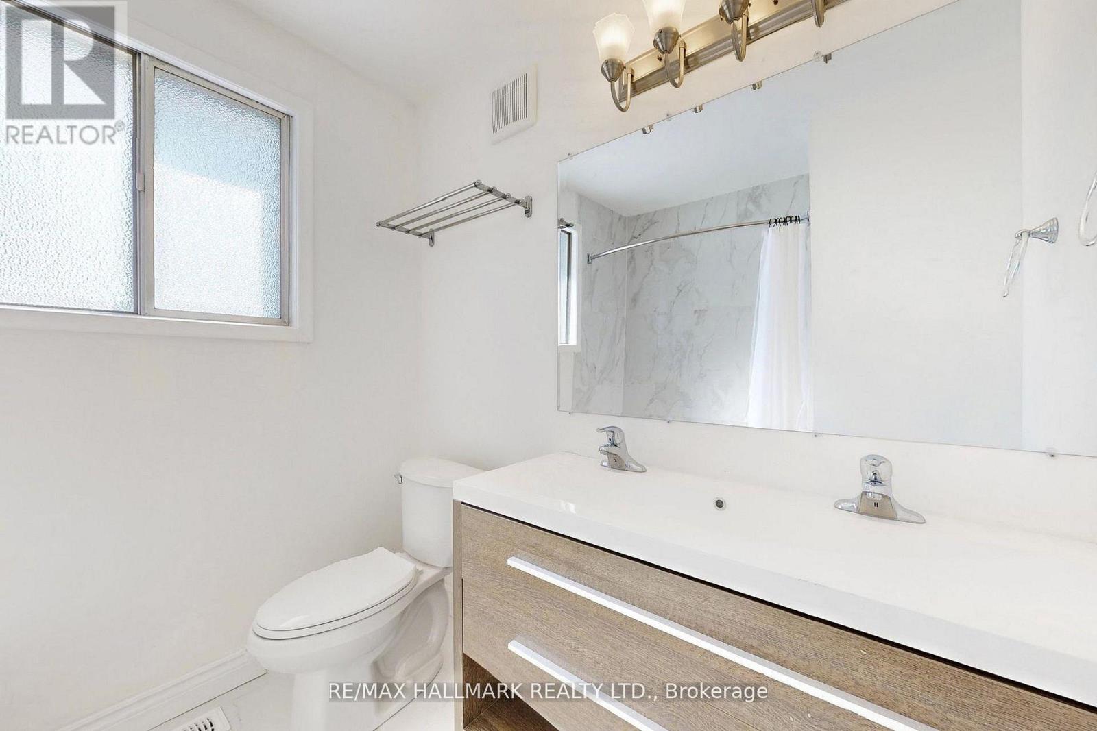 448 Loretta Crescent, Whitchurch-Stouffville, Ontario  L4A 7G2 - Photo 20 - N12695652