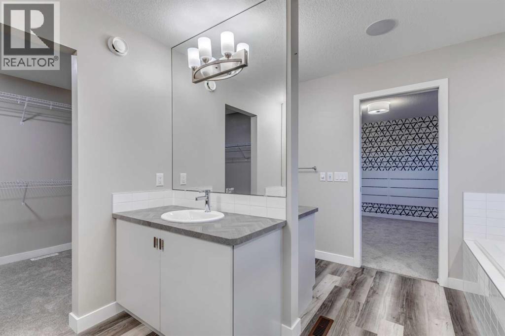 99 Precedence Hill, Cochrane, Alberta  T4C 2T6 - Photo 23 - A2291704