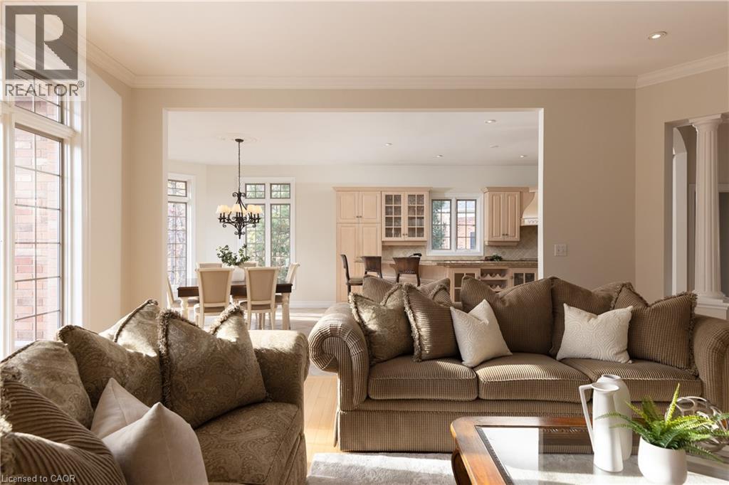 1285 Beaufort Drive, Burlington, Ontario  L7P 4V9 - Photo 9 - 40808617