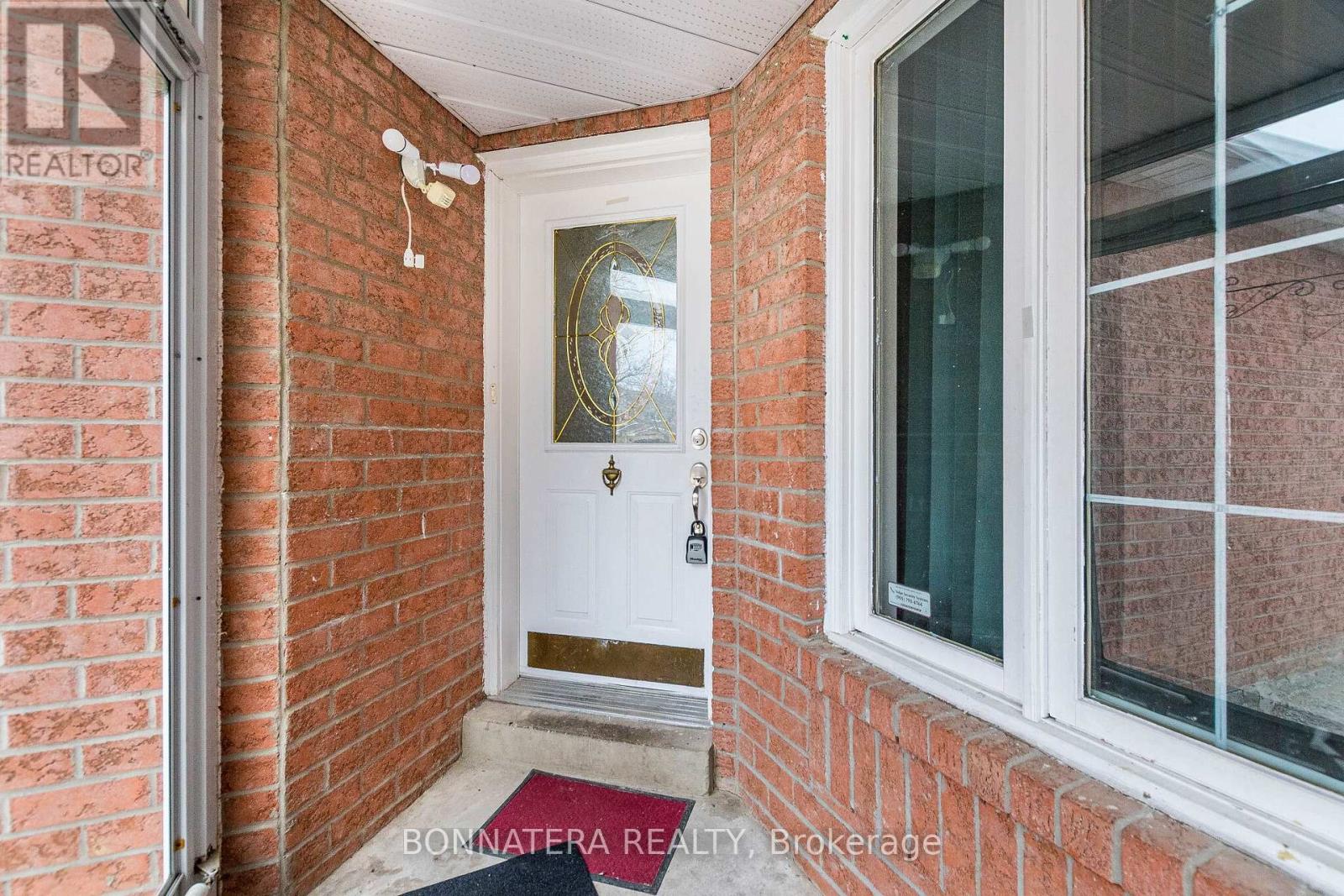 5359 Bullrush Drive, Mississauga (East Credit), Ontario  L5V 2C1 - Photo 5 - W12757976