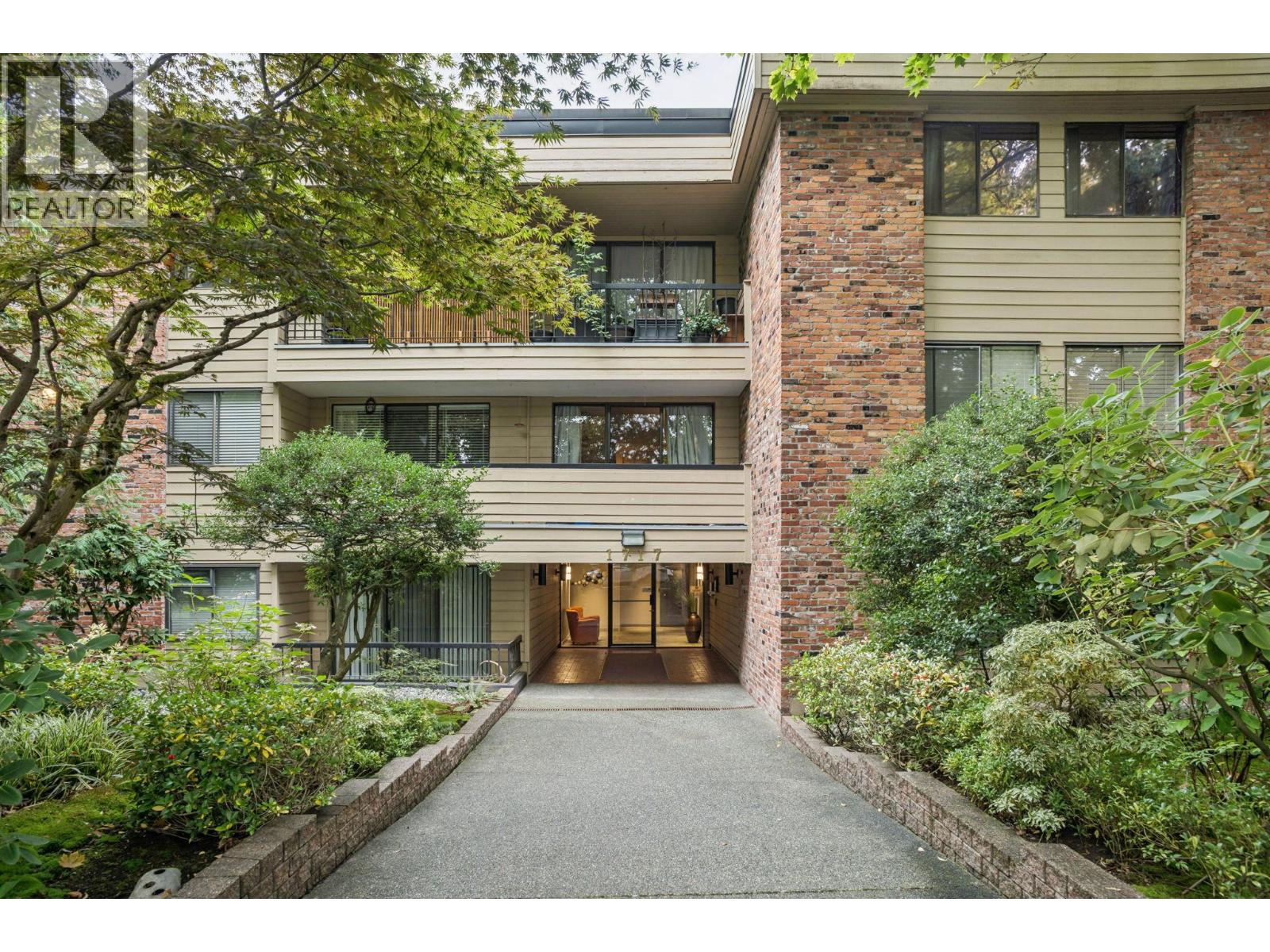 303 1717 W 13th Avenue, Vancouver, British Columbia  V6J 2H2 - Photo 14 - R3101484