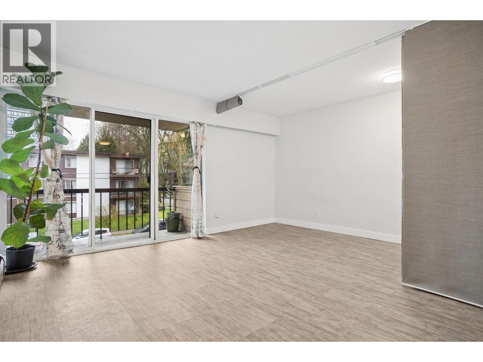 303 1717 W 13th Avenue, Vancouver, British Columbia  V6J 2H2 - Photo 5 - R3101484