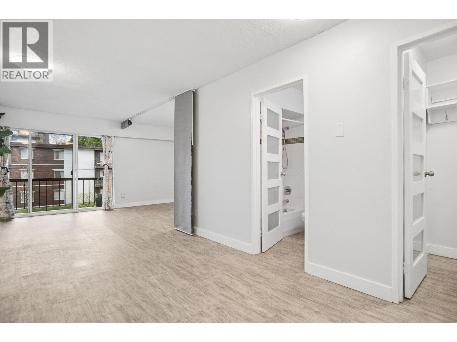 303 1717 W 13th Avenue, Vancouver, British Columbia  V6J 2H2 - Photo 8 - R3101484