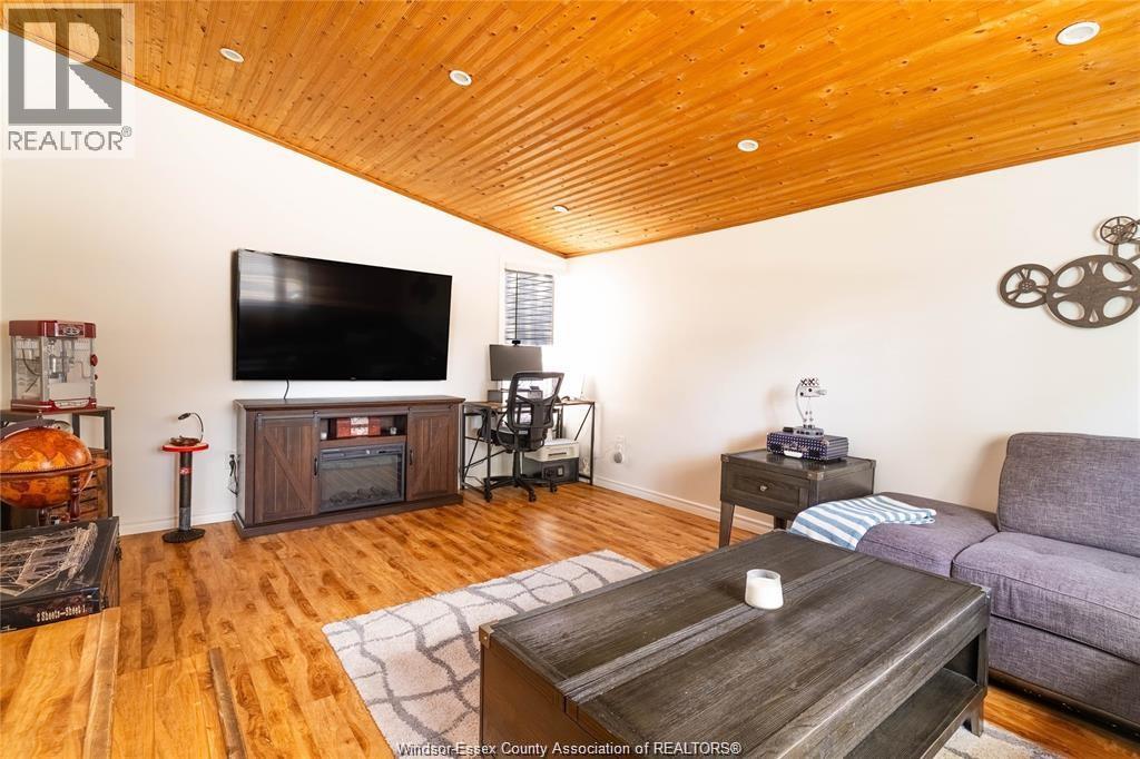 2621 Tourangeau, Windsor, Ontario  N8W 4P2 - Photo 17 - 26005712