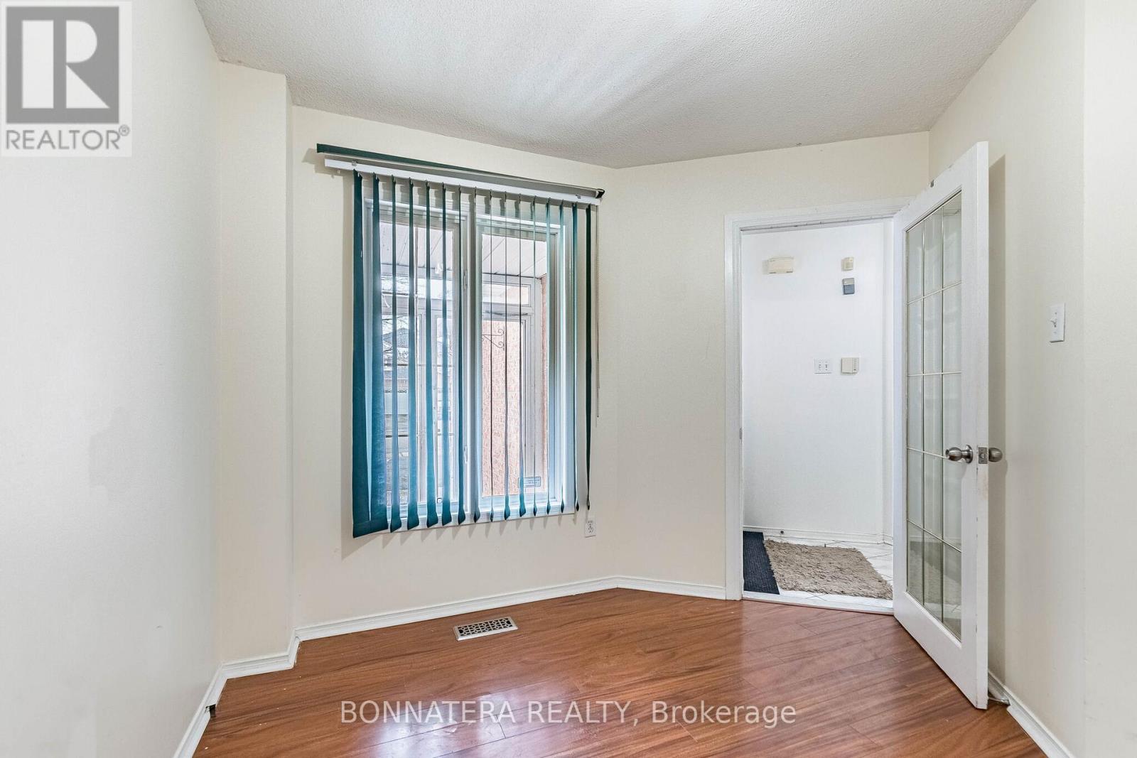 5359 Bullrush Drive, Mississauga (East Credit), Ontario  L5V 2C1 - Photo 9 - W12757976