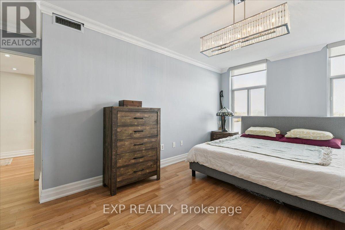 412 - 44 Longbourne Drive, Toronto (Willowridge-Martingrove-Richview), Ontario  M9R 2M7 - Photo 11 - W12840086