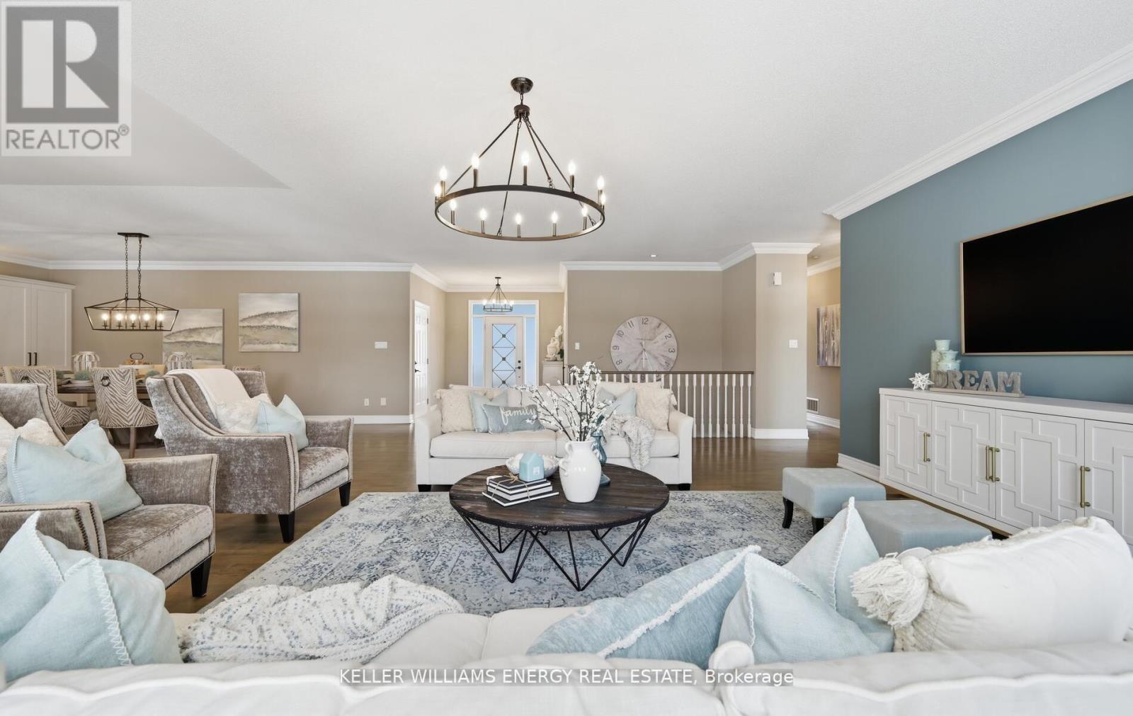 216 Southcrest Drive, Kawartha Lakes, Ontario  L0C 1G0 - Photo 18 - X12899022