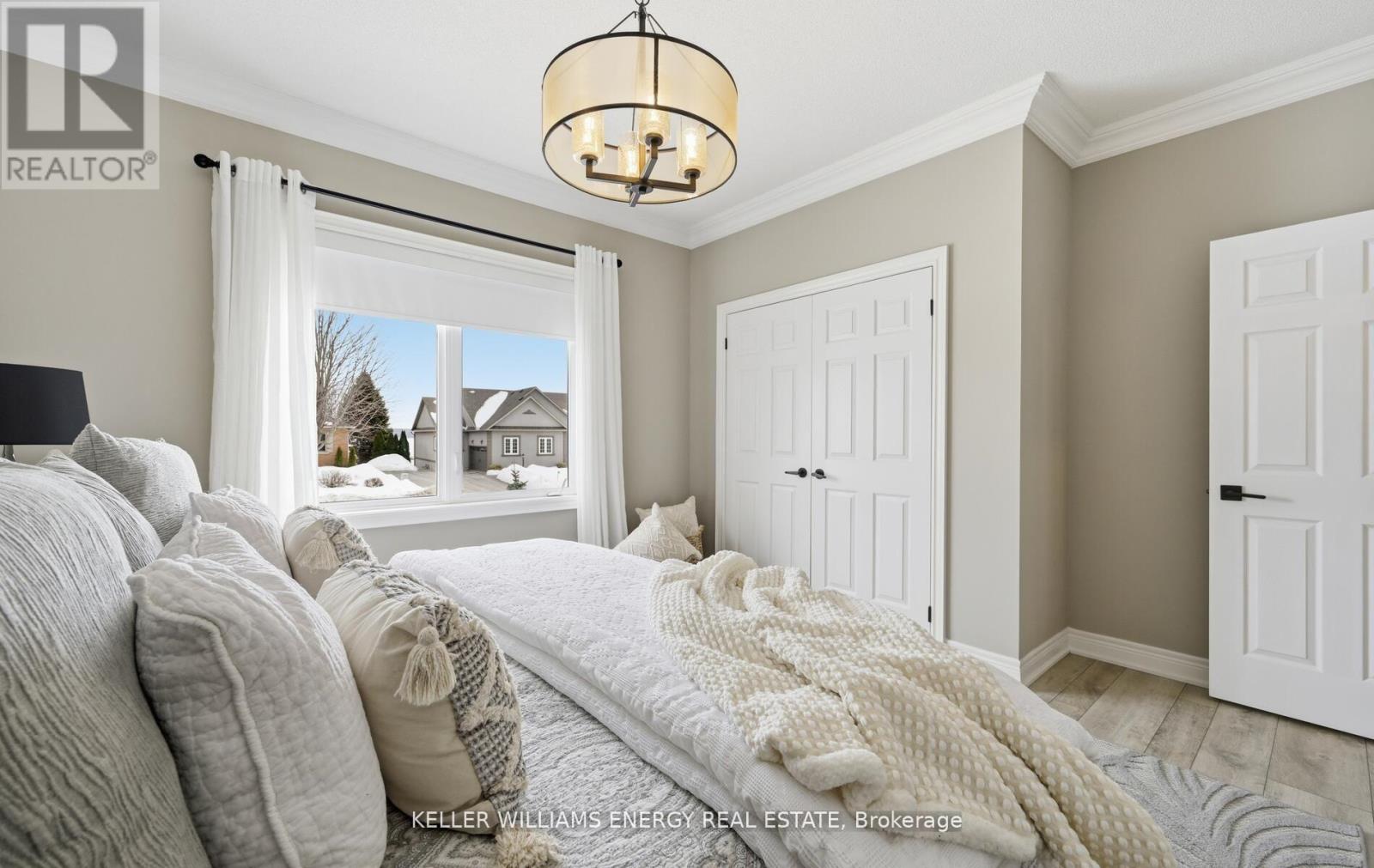 216 Southcrest Drive, Kawartha Lakes, Ontario  L0C 1G0 - Photo 29 - X12899022