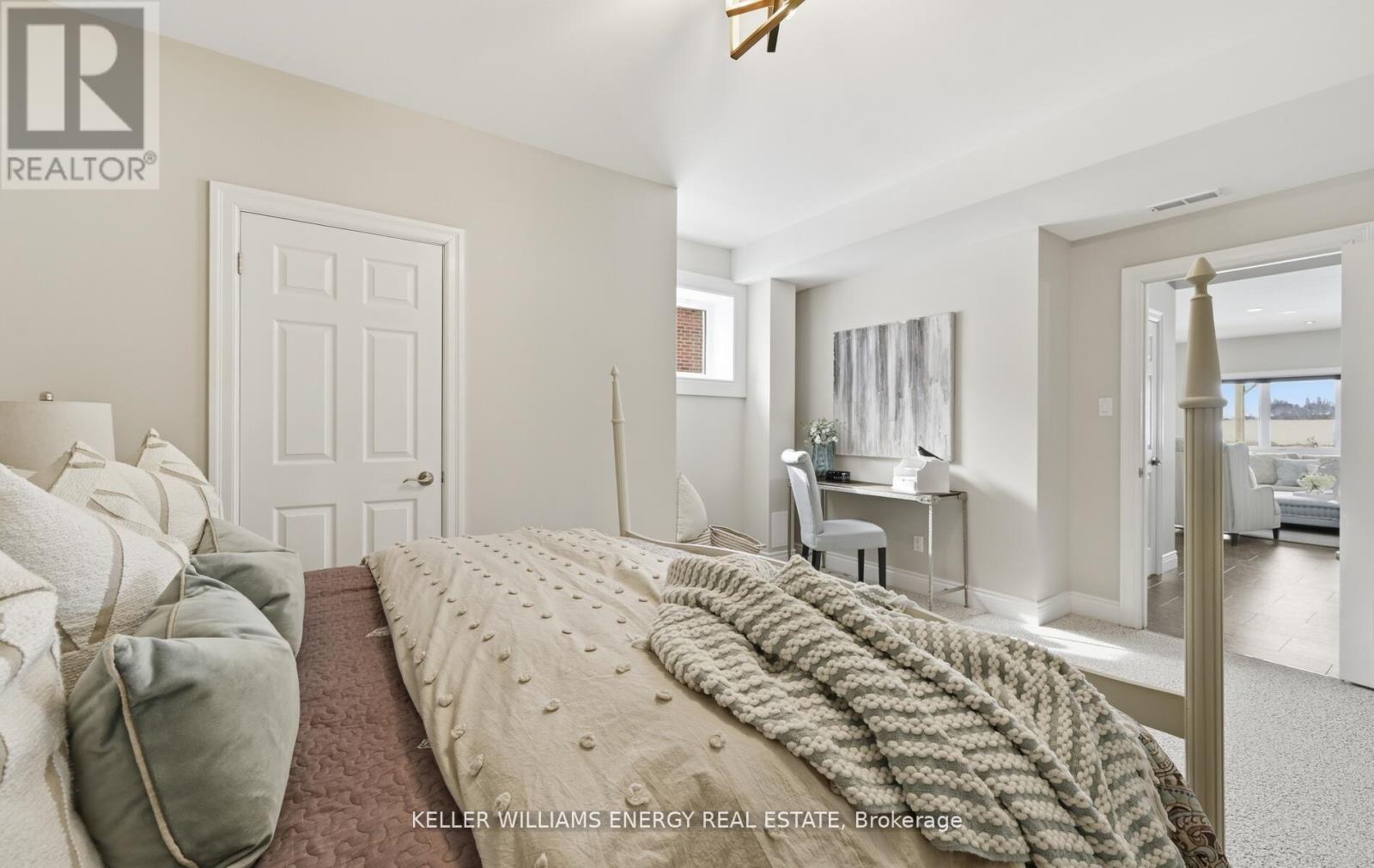 216 Southcrest Drive, Kawartha Lakes, Ontario  L0C 1G0 - Photo 32 - X12899022