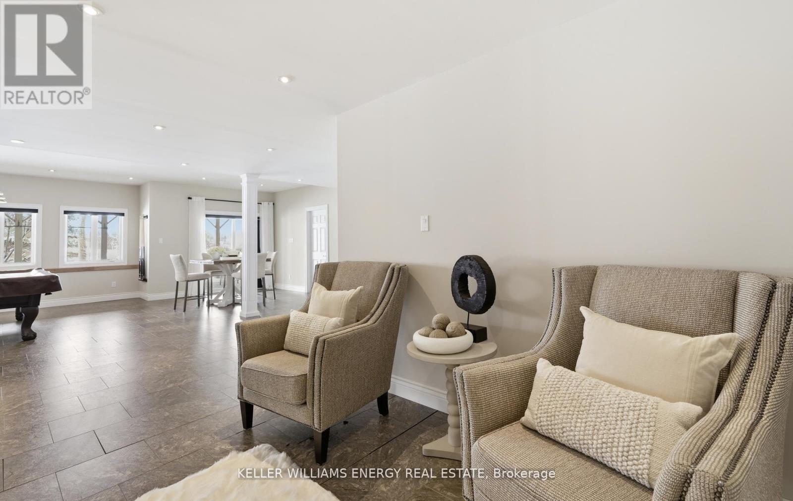 216 Southcrest Drive, Kawartha Lakes, Ontario  L0C 1G0 - Photo 39 - X12899022