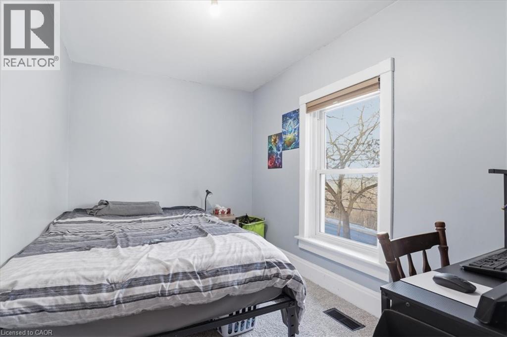 298 W Queen Street W, Cambridge, Ontario  N3C 1G7 - Photo 21 - 40812558