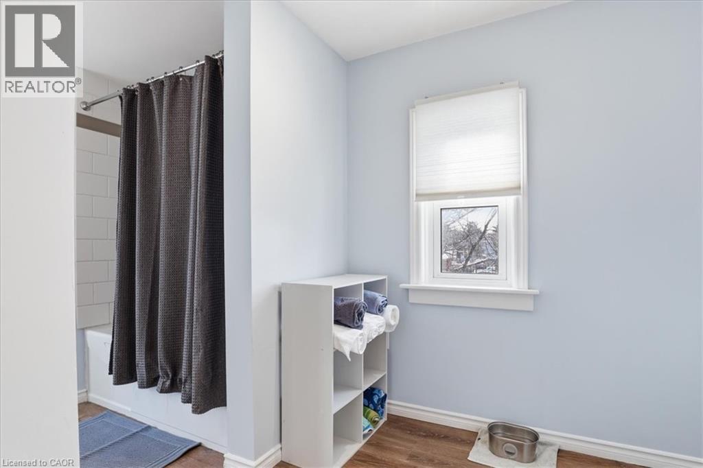 298 W Queen Street W, Cambridge, Ontario  N3C 1G7 - Photo 24 - 40812558