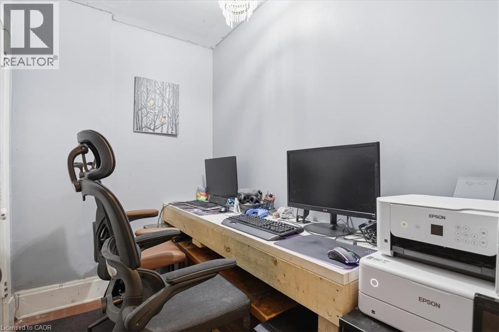 298 W Queen Street W, Cambridge, Ontario  N3C 1G7 - Photo 25 - 40812558