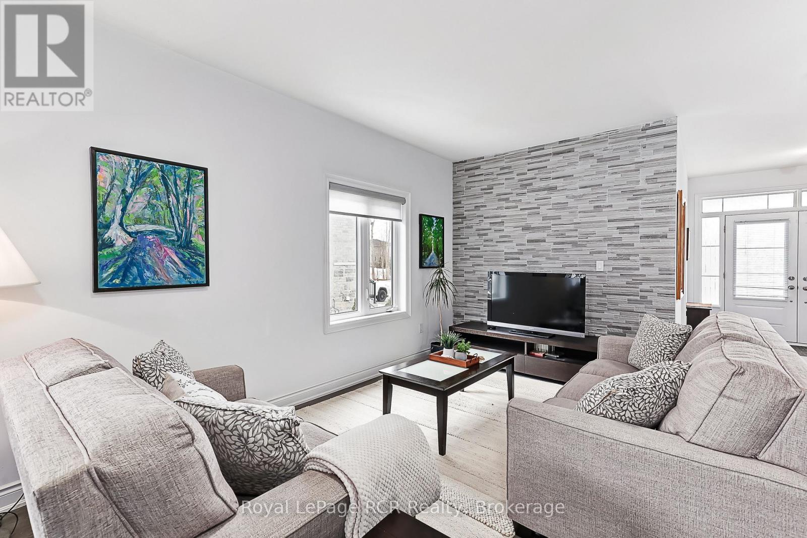 15 Emerald Street, Wasaga Beach, Ontario  L9Z 0K8 - Photo 10 - S12899038