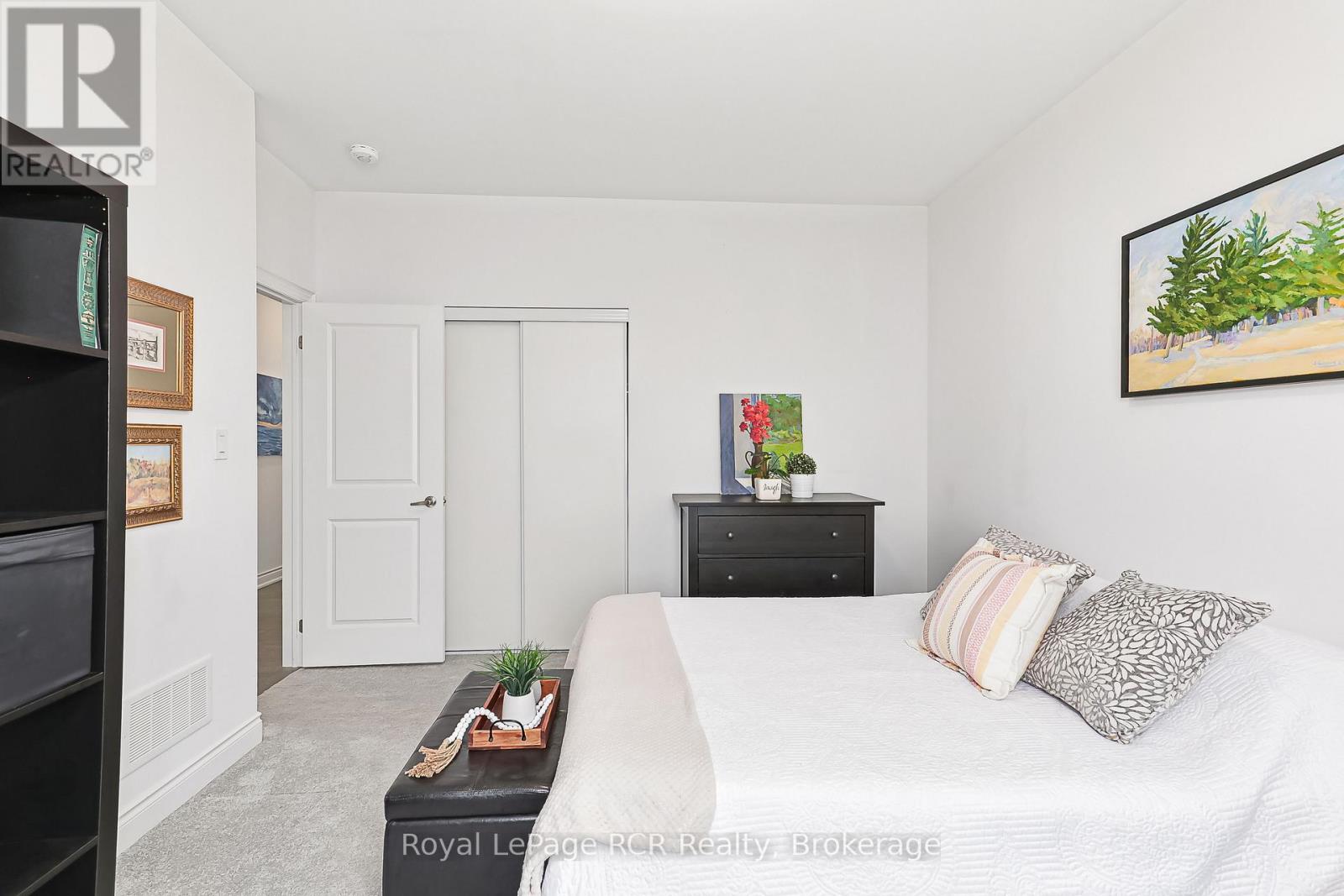 15 Emerald Street, Wasaga Beach, Ontario  L9Z 0K8 - Photo 20 - S12899038