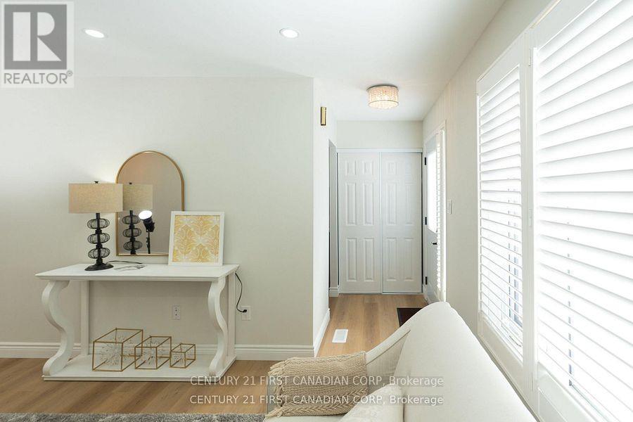 71 Adswood Road, London South, Ontario  N6E 2W2 - Photo 11 - X12899072