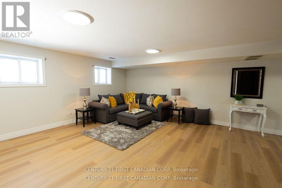 71 Adswood Road, London South, Ontario  N6E 2W2 - Photo 23 - X12899072