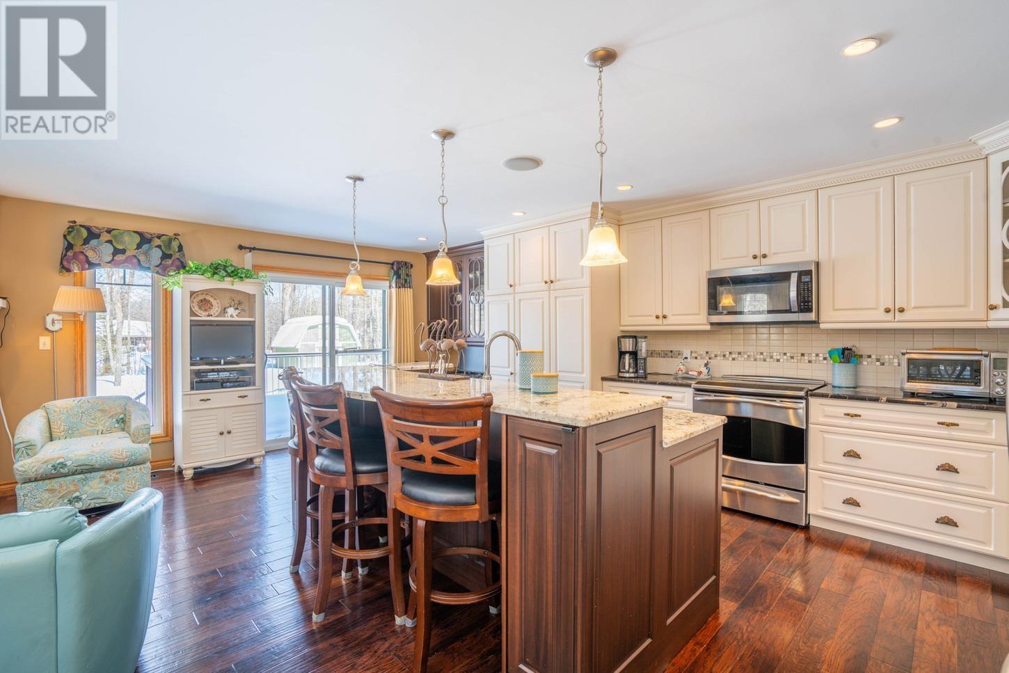 130 Birkshire Pl, Sault Ste. Marie, Ontario  P6A 6J8 - Photo 9 - SM260499